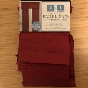 Window Panel Pair with Bonus Valance